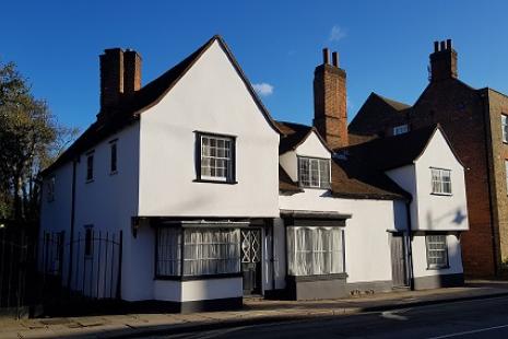 Photo of the front of the Old House